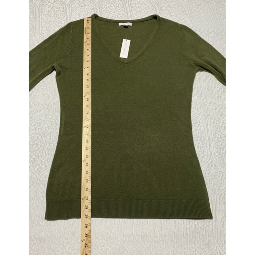 NEW YORK & COMPANY Olive Green V Neck Long Sleeve Sweater Top Women L Acrylic - Picture 5 of 7